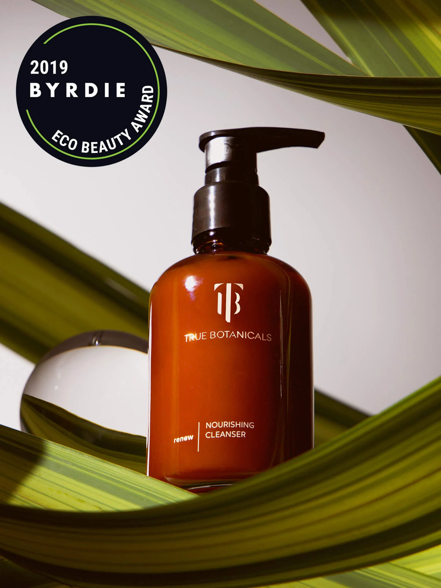 Renew Nourishing Cleanser - Image 4